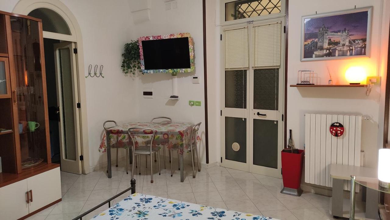Vicolo Fabry Apartamento Lecce Exterior foto