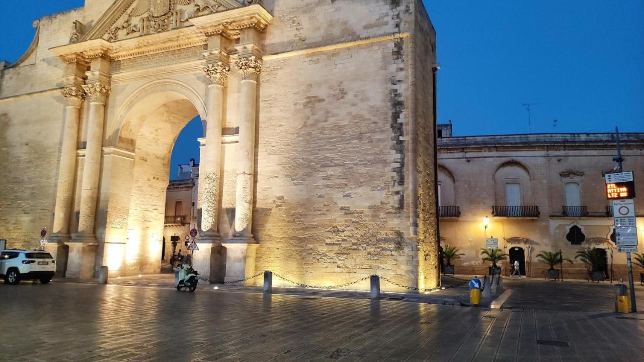 Vicolo Fabry Apartamento Lecce Exterior foto