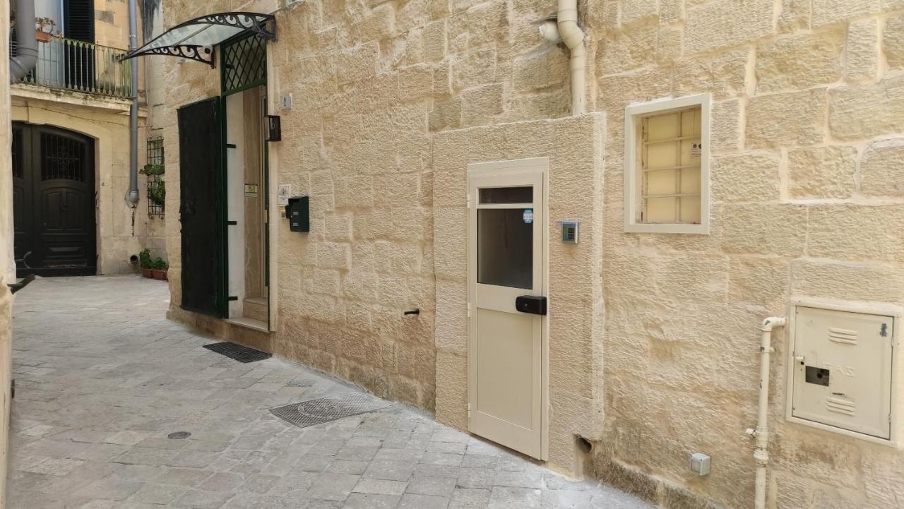 Vicolo Fabry Apartamento Lecce Exterior foto